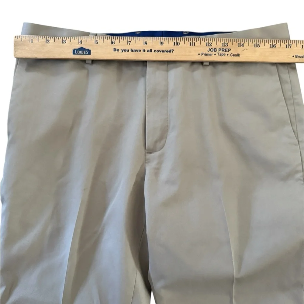 Banana Republic Cream Chinos for Effortless Style